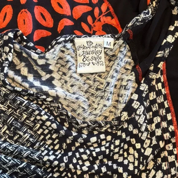 Parsley and sage mixed pattern boho artsy tunic, medium - Picture 7 of 8